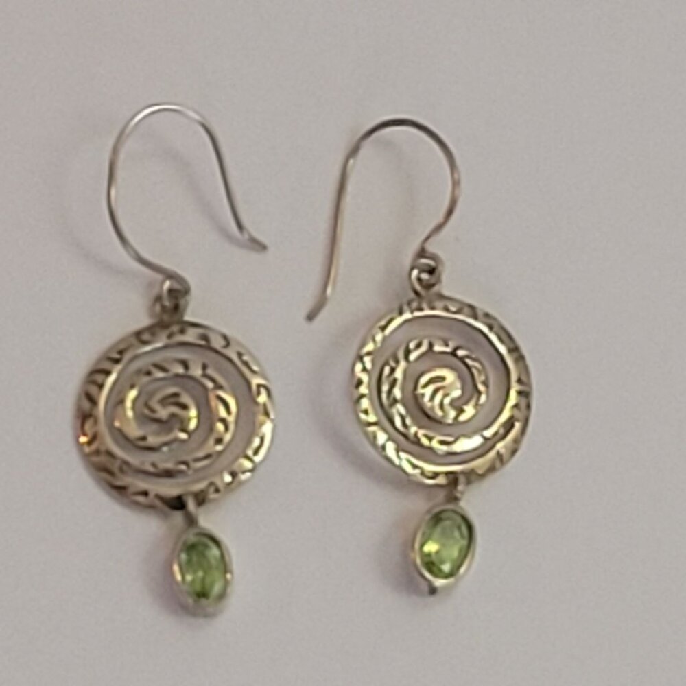 Silver 925 Spiral Earrings With Peridot Gemstones
